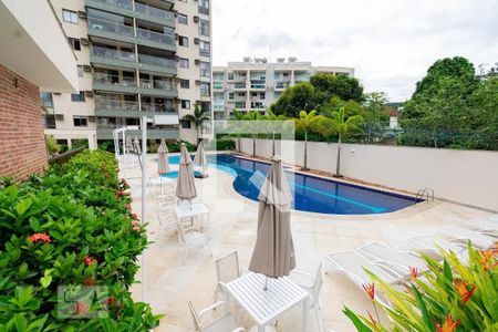Apartamento à venda com 90m², 3 quartos e 2 vagas Apartamento à venda com 90m², 3 quartos e 2 vagasPiscina