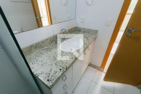 Apartamento à venda com 90m², 3 quartos e 2 vagas Apartamento à venda com 90m², 3 quartos e 2 vagasBanheiro Social