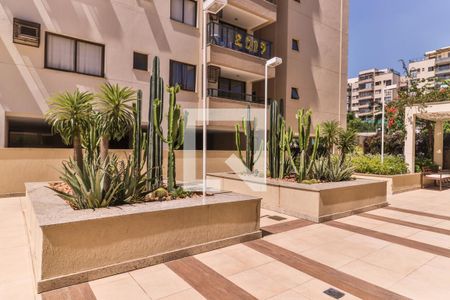 Apartamento à venda com 90m², 3 quartos e 2 vagas Apartamento à venda com 90m², 3 quartos e 2 vagasÁrea Comum