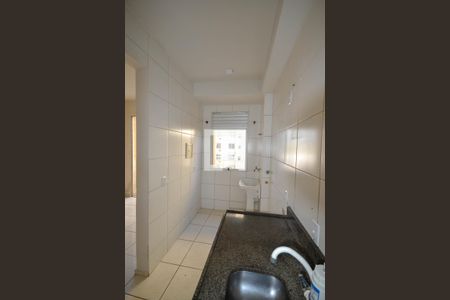 Apartamento para alugar com 54m², 2 quartos e sem vaga Apartamento para alugar com 54m², 2 quartos e sem vagaCozinha e Área de Serviço