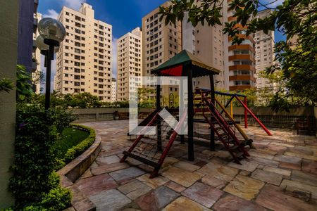 Apartamento à venda com 55m², 2 quartos e 1 vaga Apartamento à venda com 55m², 2 quartos e 1 vagaÁrea comum - Playground