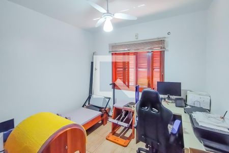 Casa à venda com 135m², 3 quartos e 2 vagasQuarto