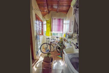 Casa à venda com 135m², 3 quartos e 2 vagasÁrea de serviço