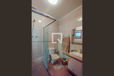 Casa à venda com 135m², 3 quartos e 2 vagasBanheiro