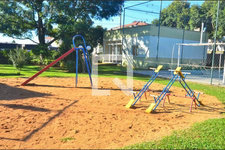 Casa de condomínio à venda com 65m², 2 quartos e 1 vagaPlayground