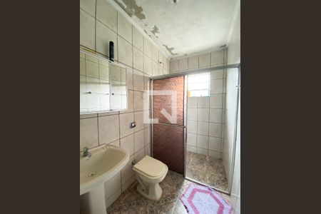 Casa à venda com 250m², 3 quartos e 3 vagasBanheiro 2