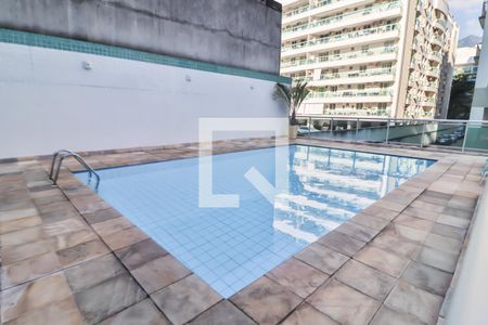 Apartamento para alugar com 80m², 2 quartos e 1 vagaPiscina