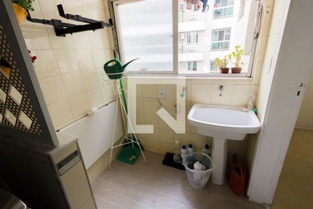 Apartamento para alugar com 80m², 2 quartos e 1 vagaÁrea de Serviço