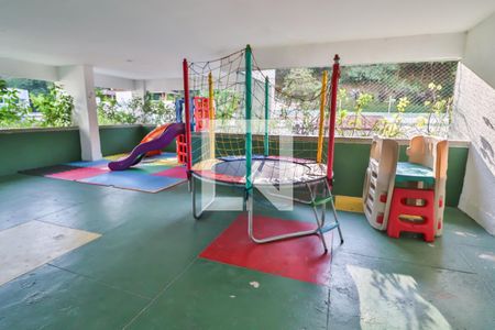 Apartamento para alugar com 80m², 2 quartos e 1 vagaPlayground