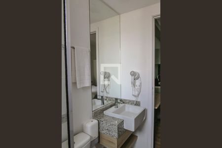 Banheiro de kitnet/studio para alugar com 1 quarto, 22m² em Vila Mariana, São Paulo