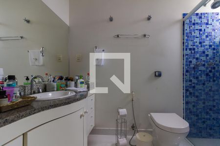 Apartamento à venda com 114m², 3 quartos e 2 vagasBanheiro da Suíte