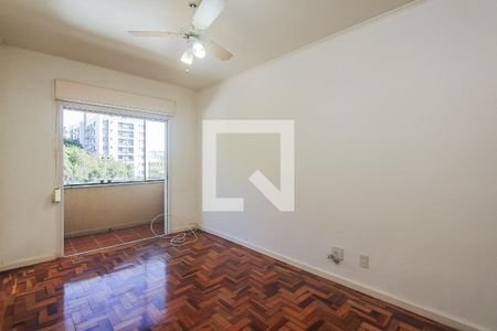 Sala de apartamento para alugar com 1 quarto, 51m² em Passo da Areia, Porto Alegre