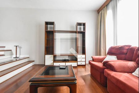 Sala de Estar  de casa para alugar com 3 quartos, 210m² em Jardim Aeroporto, São Paulo