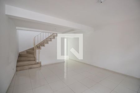 Sala de casa para alugar com 2 quartos, 130m² em Vila da Saúde, São Paulo