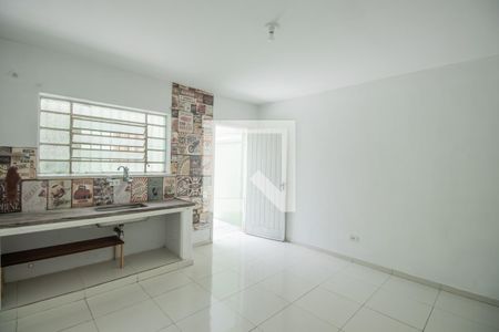 Casa para alugar com 130m², 2 quartos e 2 vagasCozinha