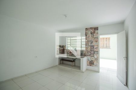 Casa para alugar com 130m², 2 quartos e 2 vagasCozinha