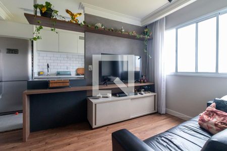 Sala de apartamento para alugar com 2 quartos, 45m² em Vila Carmosina, São Paulo