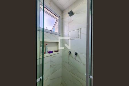 Apartamento à venda com 84m², 2 quartos e 2 vagasBanheiro da Suíte