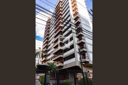 Apartamento à venda com 124m², 3 quartos e 2 vagasFachada