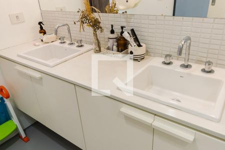 Apartamento à venda com 124m², 3 quartos e 2 vagasBanheiro 1 Pia