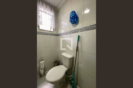 Apartamento à venda com 62m², 2 quartos e 1 vaga Apartamento à venda com 62m², 2 quartos e 1 vagaBanheiro