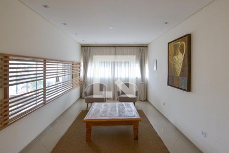 Casa de condomínio à venda com 247m², 4 quartos e 4 vagas Casa de condomínio à venda com 247m², 4 quartos e 4 vagasÁrea comum - Salão de festas