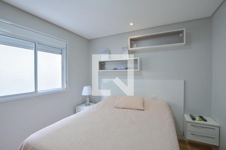 Casa de condomínio à venda com 247m², 4 quartos e 4 vagas Casa de condomínio à venda com 247m², 4 quartos e 4 vagasQuarto 4