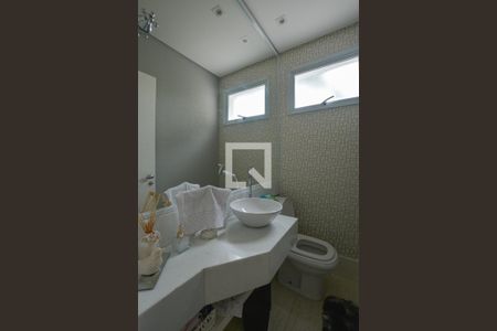 Casa de condomínio à venda com 247m², 4 quartos e 4 vagas Casa de condomínio à venda com 247m², 4 quartos e 4 vagasLavabo