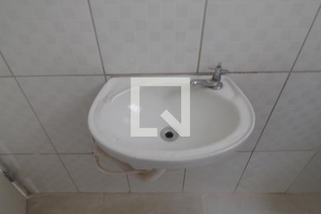 Banheiro de kitnet/studio para alugar com 1 quarto, 27m² em Jardim Goncalves, Sorocaba
