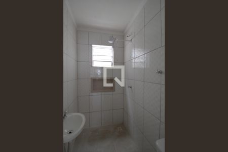 Banheiro de kitnet/studio para alugar com 1 quarto, 27m² em Jardim Goncalves, Sorocaba