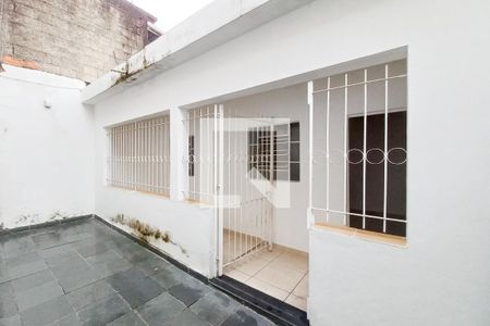 Casa à venda com 282m², 4 quartos e 3 vagas Casa à venda com 282m², 4 quartos e 3 vagasFachada - Casa 1
