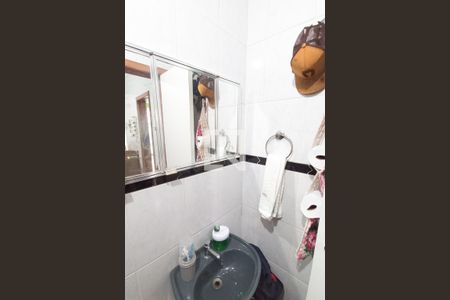 Casa à venda com 282m², 4 quartos e 3 vagas Casa à venda com 282m², 4 quartos e 3 vagasBanheiro - Casa 2