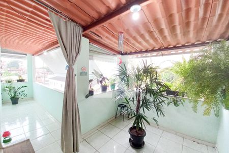 Casa à venda com 282m², 4 quartos e 3 vagas Casa à venda com 282m², 4 quartos e 3 vagasVaranda da suíte - Casa 2