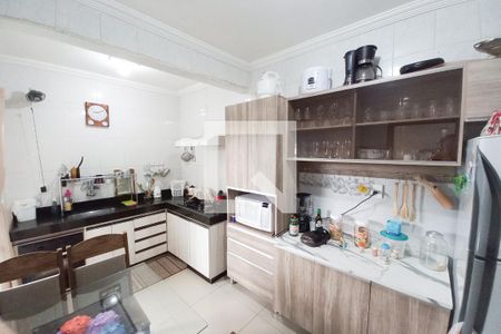 Casa à venda com 282m², 4 quartos e 3 vagas Casa à venda com 282m², 4 quartos e 3 vagasCozinha - casa 2