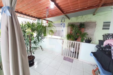 Casa à venda com 282m², 4 quartos e 3 vagas Casa à venda com 282m², 4 quartos e 3 vagasVaranda da suíte - Casa 2