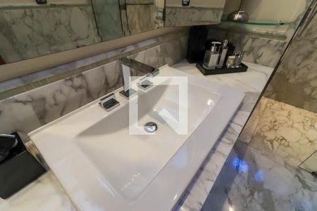 Casa à venda com 250m², 3 quartos e 3 vagasBanheiro Corredor