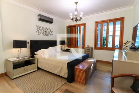 Casa à venda com 250m², 3 quartos e 3 vagasSuíte 1