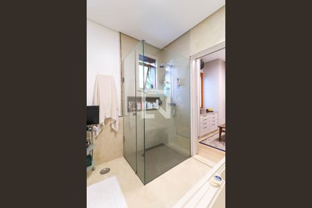 Casa à venda com 250m², 3 quartos e 3 vagasBanheiro da Suíte 1