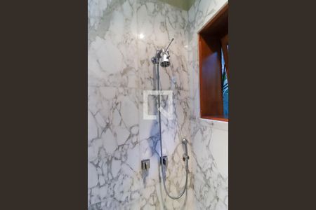 Casa à venda com 250m², 3 quartos e 3 vagasBanheiro Corredor