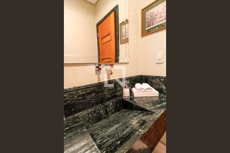 Casa à venda com 250m², 3 quartos e 3 vagasLavabo