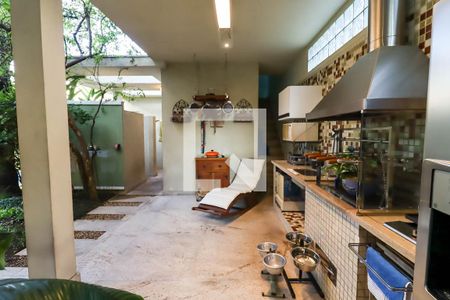 Casa à venda com 250m², 3 quartos e 3 vagasChurrasqueira