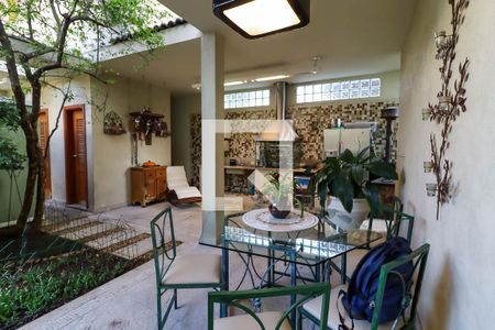 Casa à venda com 250m², 3 quartos e 3 vagasJardim