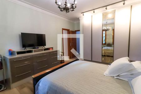 Casa à venda com 250m², 3 quartos e 3 vagasSuíte 1