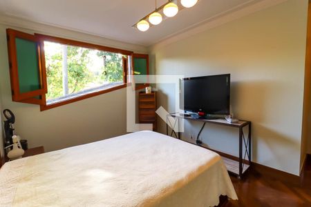 Casa à venda com 250m², 3 quartos e 3 vagasSuíte 2