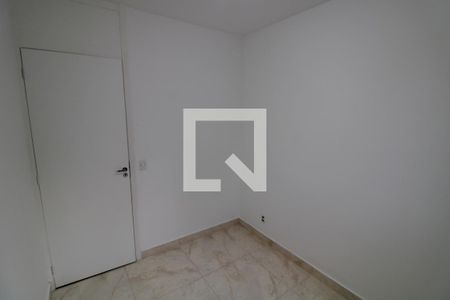 Quarto 1 de apartamento para alugar com 2 quartos, 46m² em Vargem Pequena, Rio de Janeiro