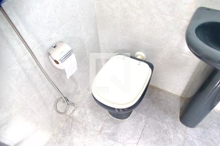 Apartamento para alugar com 52m², 1 quarto e sem vaga Apartamento para alugar com 52m², 1 quarto e sem vagaBanheiro social