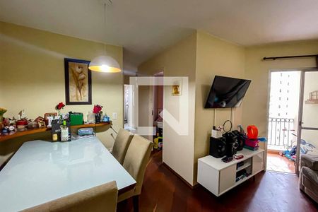 Sala  de apartamento à venda com 2 quartos, 51m² em Chora Menino, São Paulo