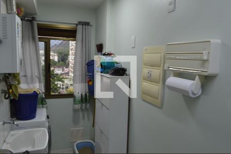 Apartamento à venda com 116m², 3 quartos e 1 vagaÁrea de Serviço