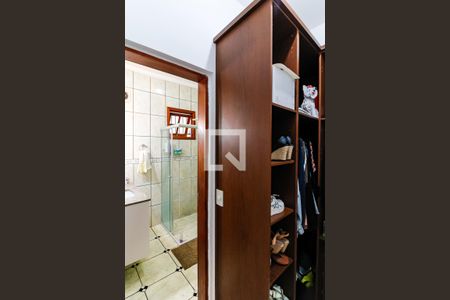 Casa à venda com 280m², 2 quartos e 2 vagasCloset do Quarto 1 - Suíte