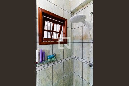 Casa à venda com 280m², 2 quartos e 2 vagasBanheiro do Quarto 1 - Suíte